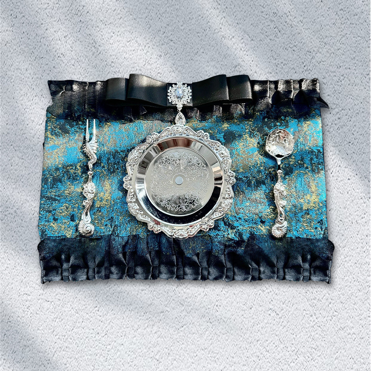 (Custom size) Mystic Castle Itabag Display Insert -Holds one Badge perfectly-Finished Ita Board Original Handmade