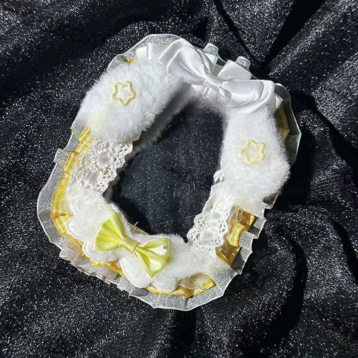 Original Lace Fabric Card Holder
