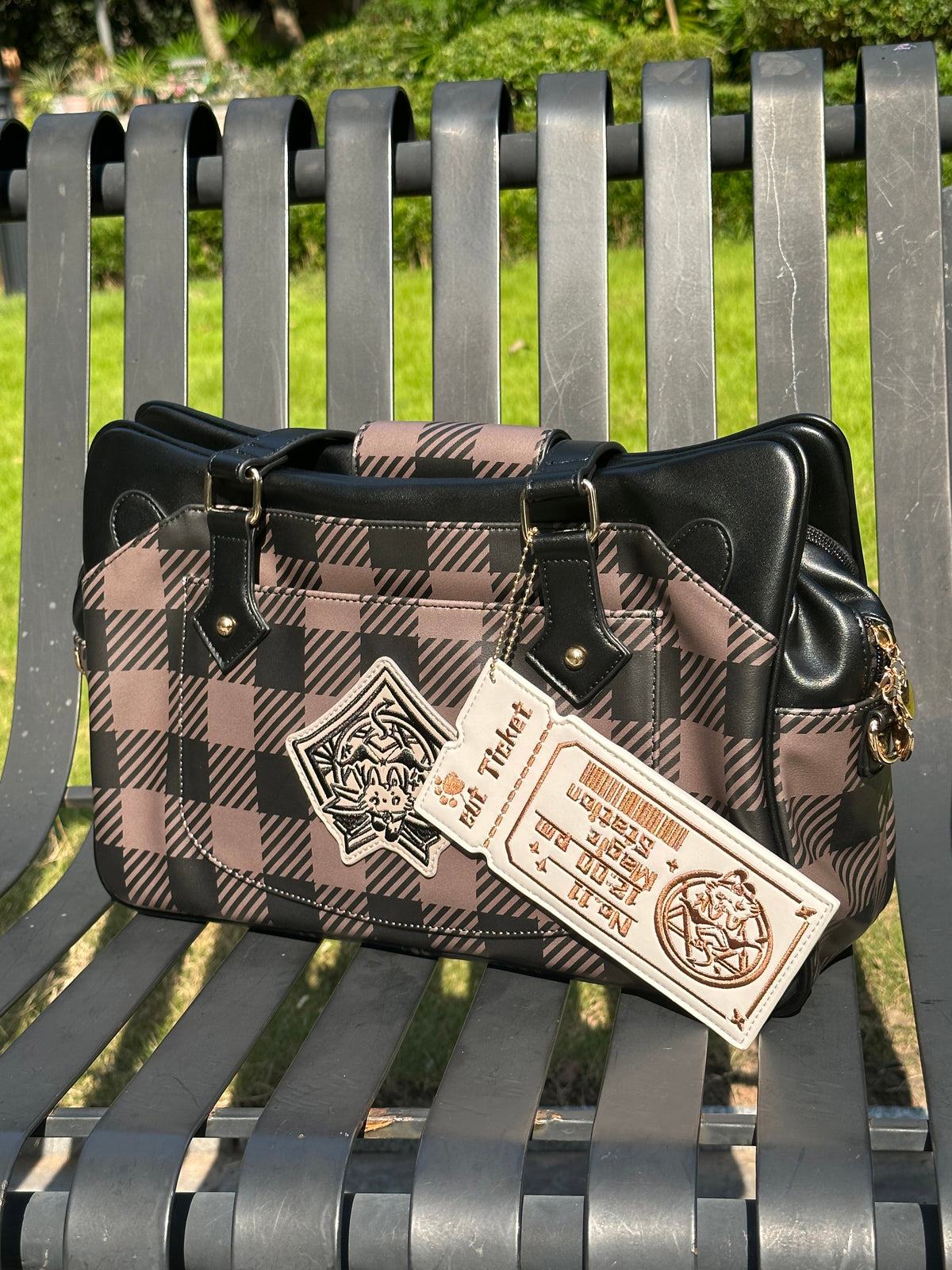 Morning Glory Large Capacity Convertible Ita Bag