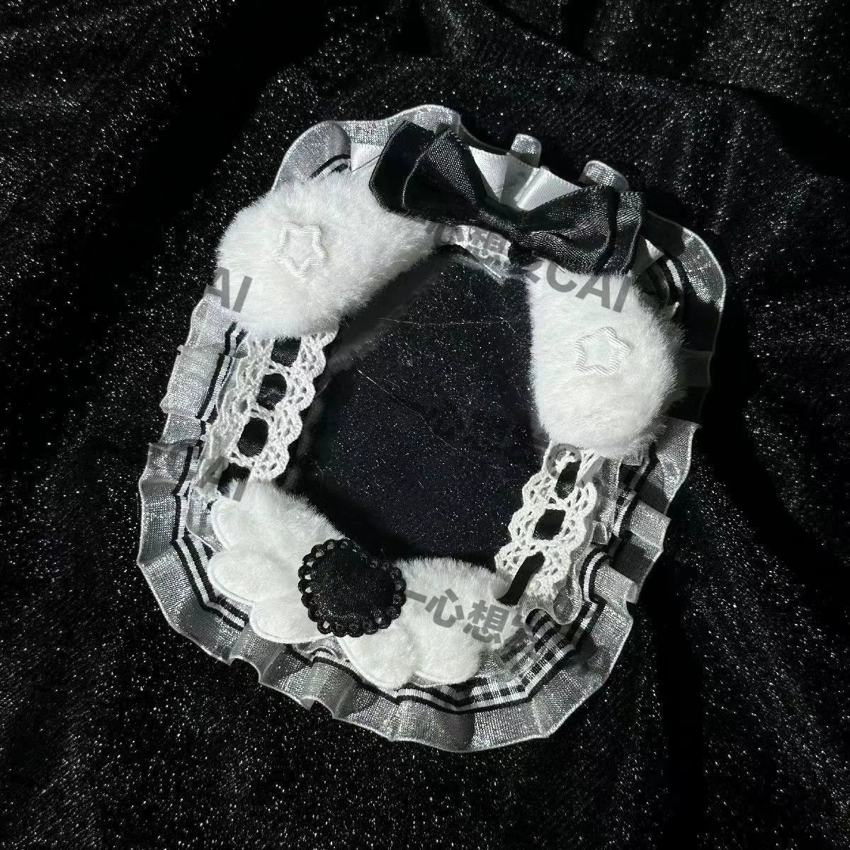 Original Lace Fabric Card Holder