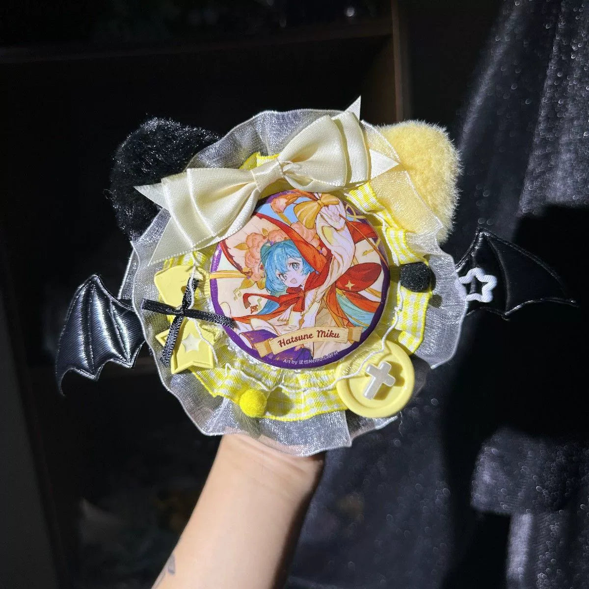 Handmade Demon Cat Feast Badge Holder – Ita Bag Decoration Base for 2.28-2.95 inch (58mm-75mm) Badges